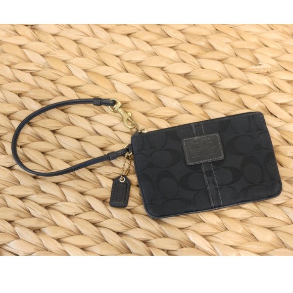 Coach wristlet - Picture 1 of 7